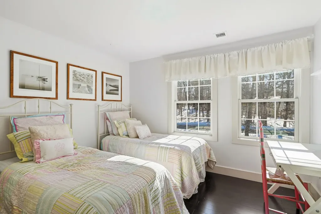 241 Daggett Avenue Vineyard Haven MA 02568