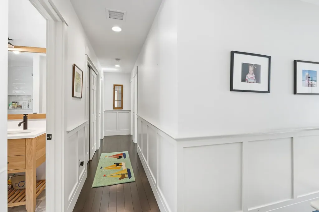 241 Daggett Avenue Vineyard Haven MA 02568