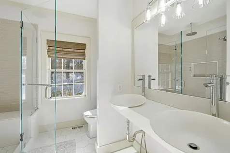 241 Daggett Avenue Vineyard Haven MA 02568