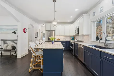 241 Daggett Avenue Vineyard Haven MA 02568