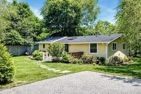 3 Kims Way Oak Bluffs MA 02557