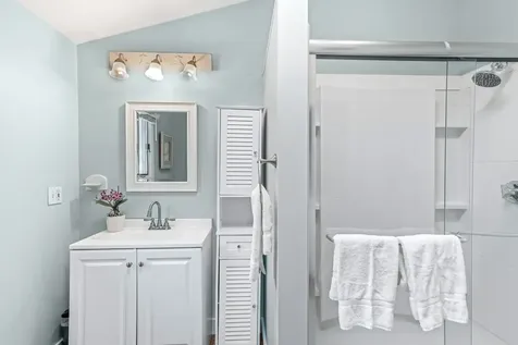 3 Kims Way Oak Bluffs MA 02557