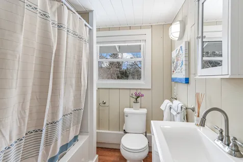 3 Kims Way Oak Bluffs MA 02557