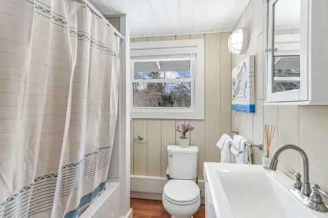 3 Kims Way Oak Bluffs MA 02557