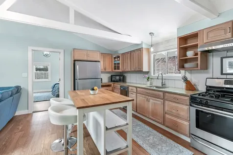 3 Kims Way Oak Bluffs MA 02557