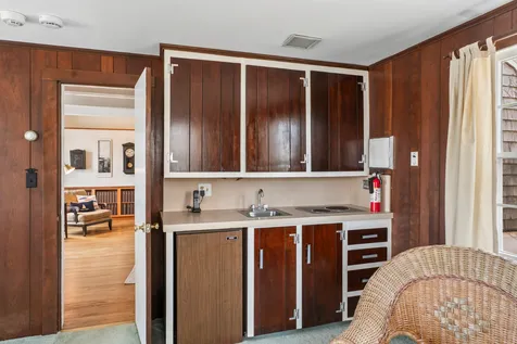 94 Weaver Lane Vineyard Haven MA 02568