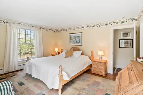 94 Weaver Lane Vineyard Haven MA 02568