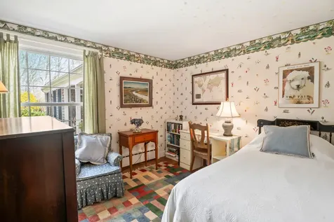 94 Weaver Lane Vineyard Haven MA 02568
