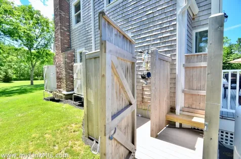 69 Whalers Walk Edgartown MA 02549