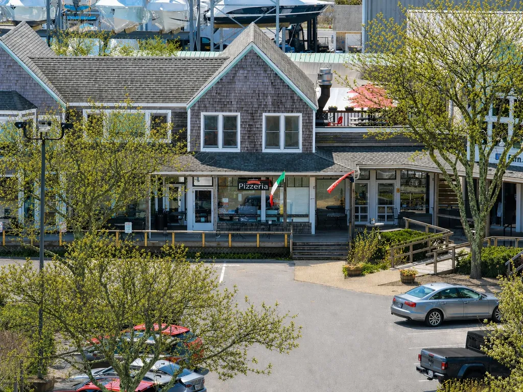 79 Beach Road Vineyard Haven MA 02568