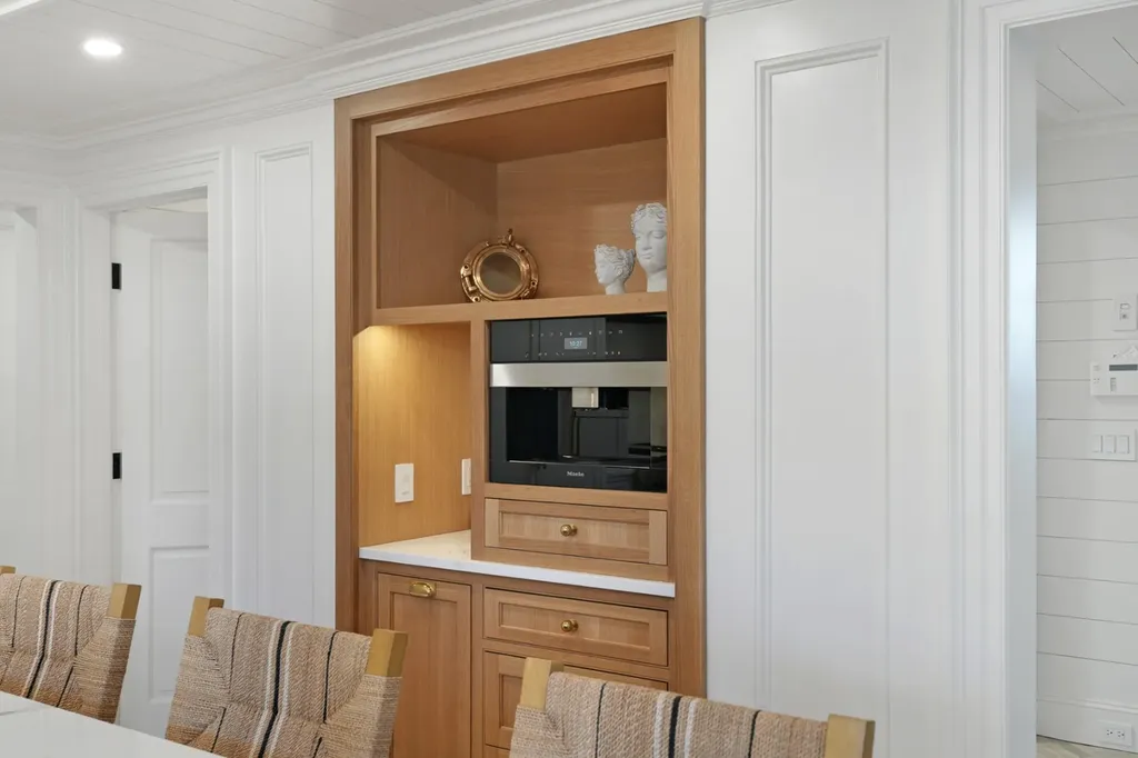 56 North Summer Street Edgartown MA 02539