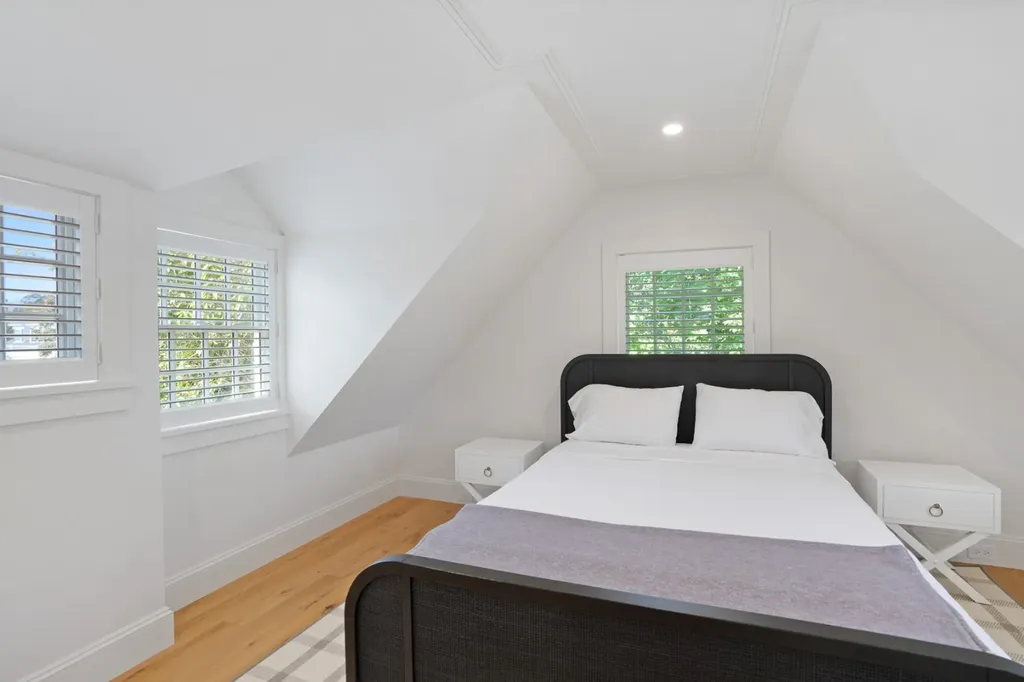 56 North Summer Street Edgartown MA 02539