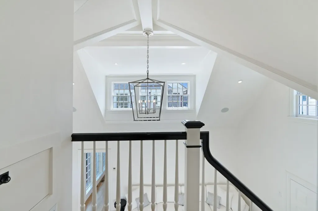 56 North Summer Street Edgartown MA 02539