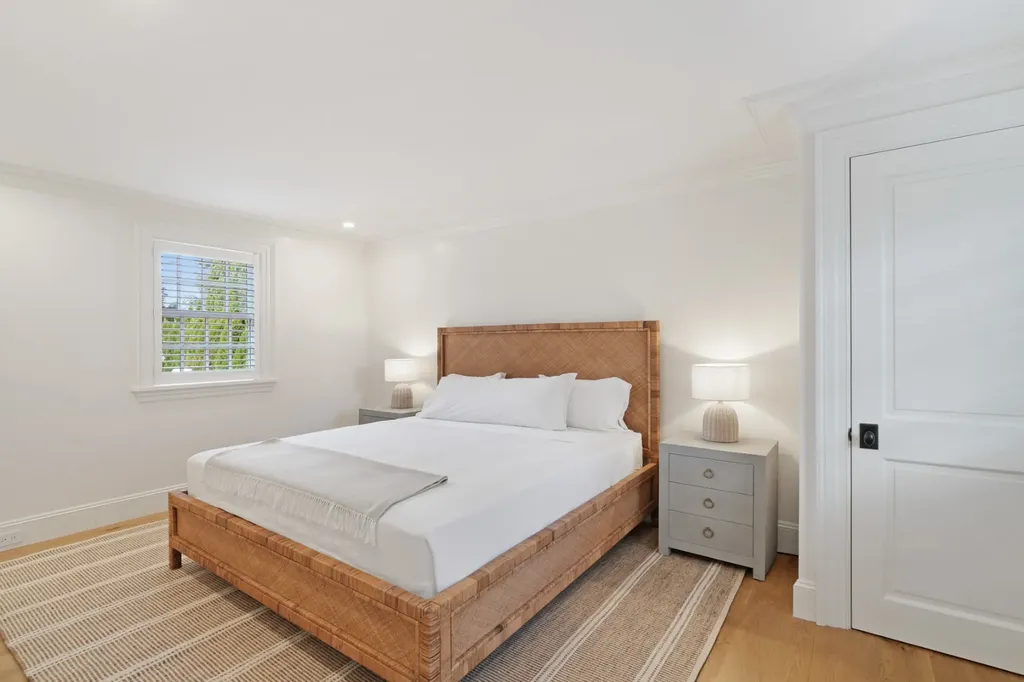 56 North Summer Street Edgartown MA 02539