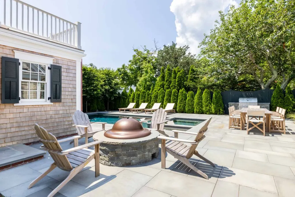 56 North Summer Street Edgartown MA 02539