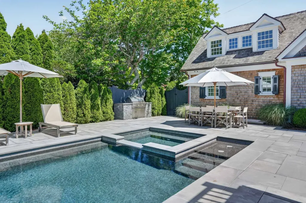 56 North Summer Street Edgartown MA 02539