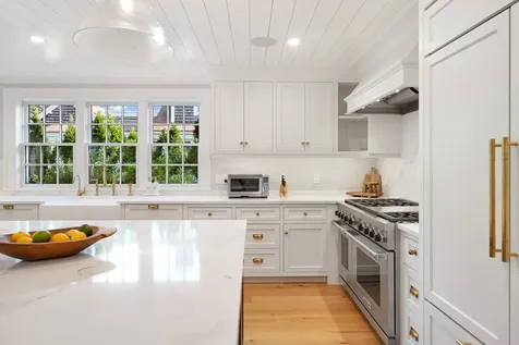 56 North Summer Street Edgartown MA 02539