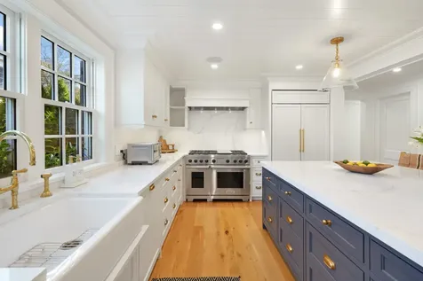 56 North Summer Street Edgartown MA 02539