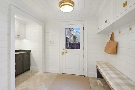 56 North Summer Street Edgartown MA 02539