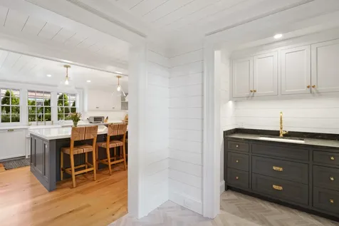 56 North Summer Street Edgartown MA 02539