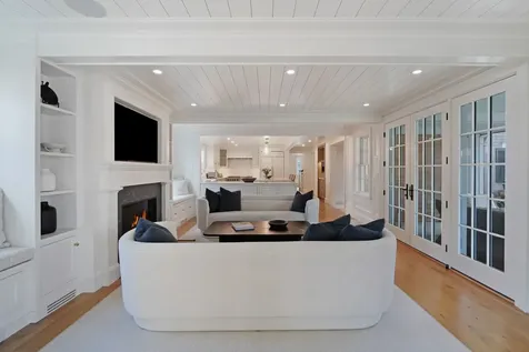 56 North Summer Street Edgartown MA 02539