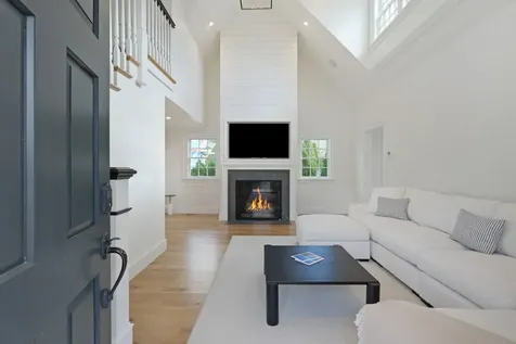 56 North Summer Street Edgartown MA 02539