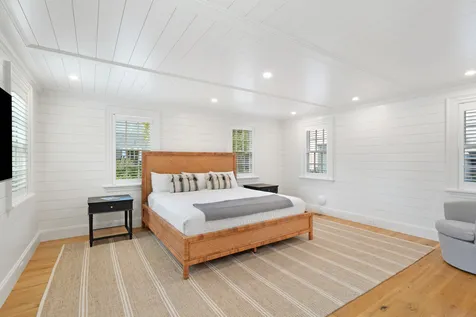 56 North Summer Street Edgartown MA 02539