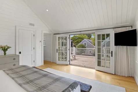 56 North Summer Street Edgartown MA 02539
