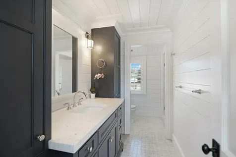 56 North Summer Street Edgartown MA 02539