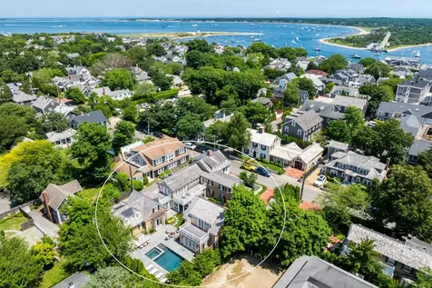 56 North Summer Street Edgartown MA 02539