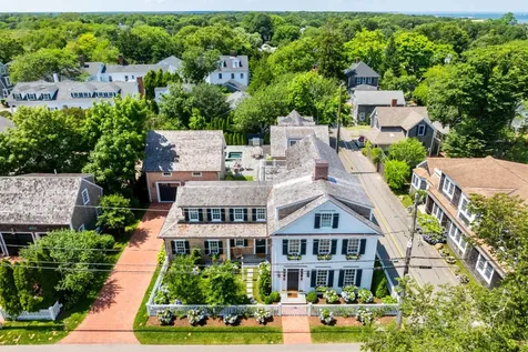 56 North Summer Street Edgartown MA 02539