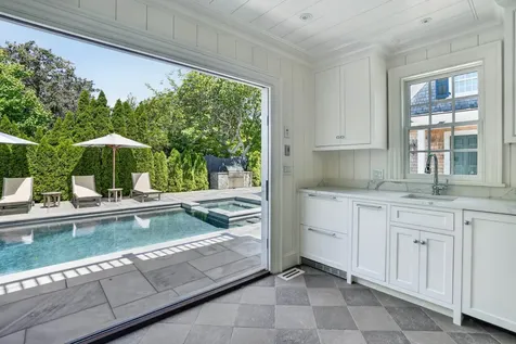 56 North Summer Street Edgartown MA 02539