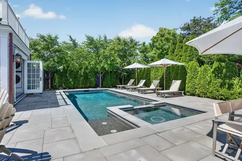 56 North Summer Street Edgartown MA 02539