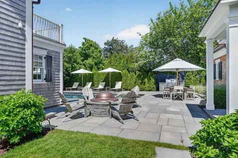 56 North Summer Street Edgartown MA 02539