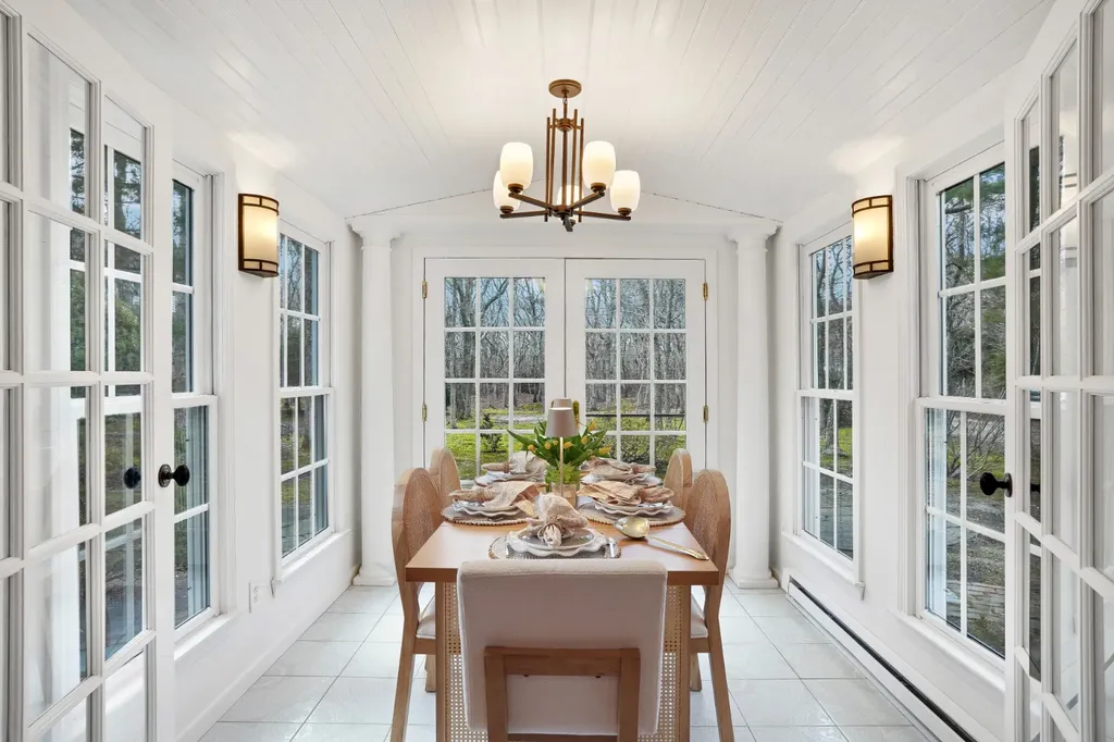 26 Sea Glen Road Oak Bluffs MA 02557