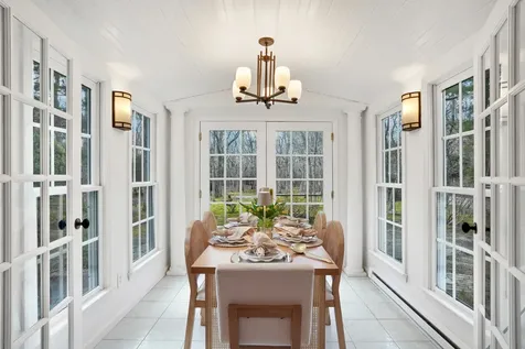 26 Sea Glen Road Oak Bluffs MA 02557