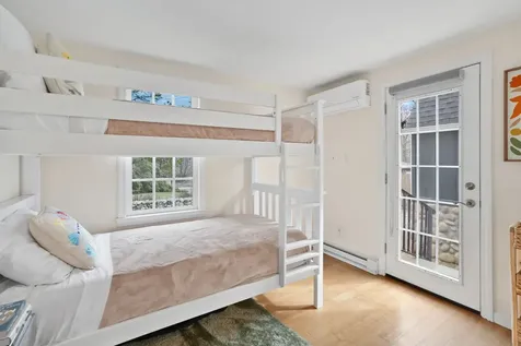 26 Sea Glen Road Oak Bluffs MA 02557
