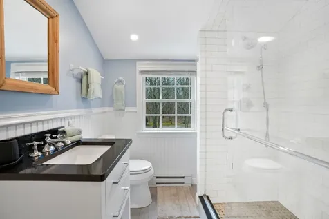 26 Sea Glen Road Oak Bluffs MA 02557