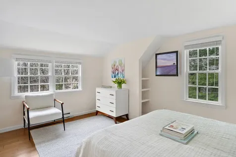 26 Sea Glen Road Oak Bluffs MA 02557