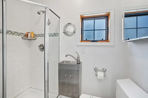 26 Sea Glen Road Oak Bluffs MA 02557
