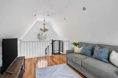 26 Sea Glen Road Oak Bluffs MA 02557