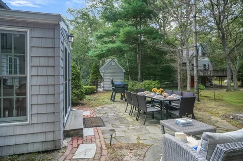 26 Sea Glen Road Oak Bluffs MA 02557