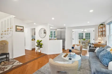 26 Sea Glen Road Oak Bluffs MA 02557