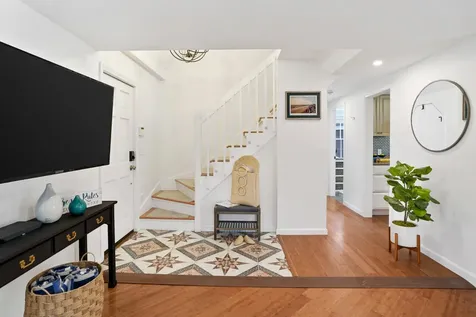 26 Sea Glen Road Oak Bluffs MA 02557