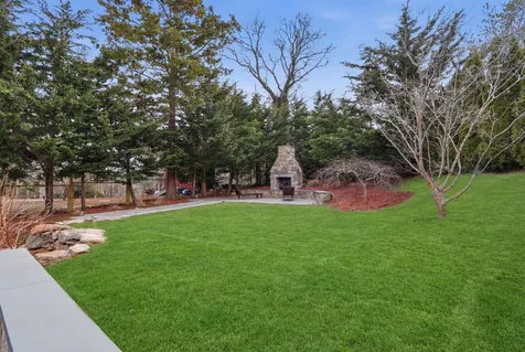 21 Davis Street Vineyard Haven MA 02568