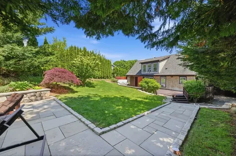 21 Davis Street Vineyard Haven MA 02568