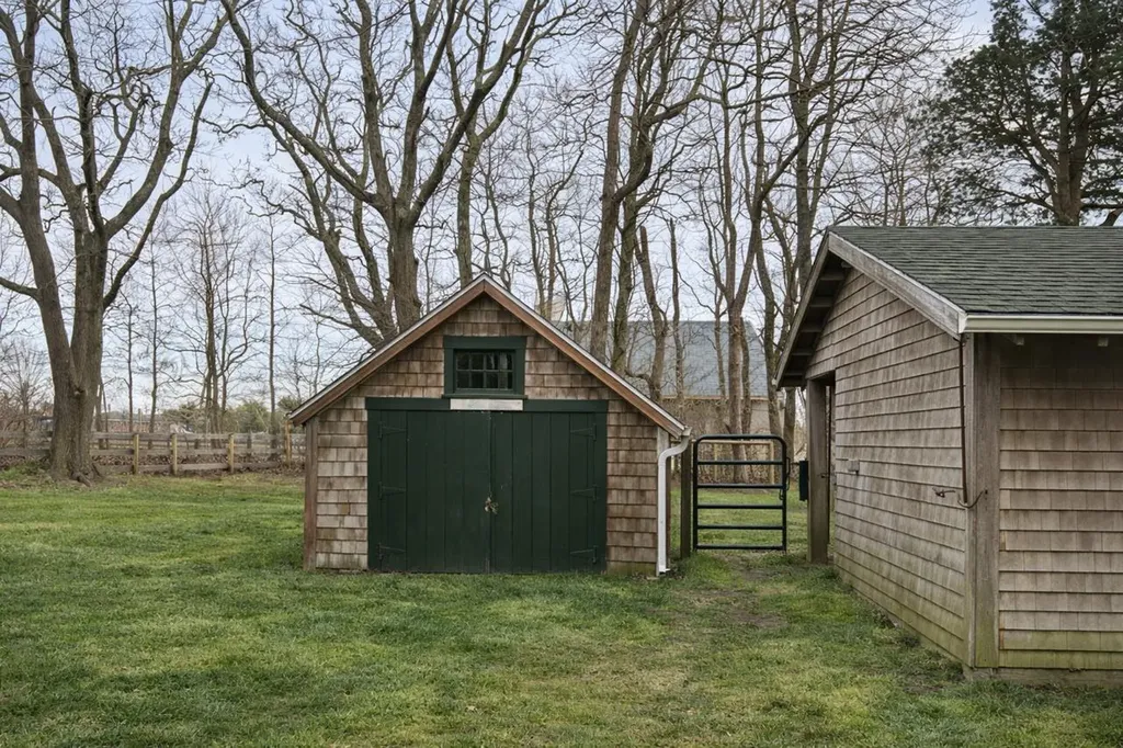 16 South Road Chilmark MA 02535