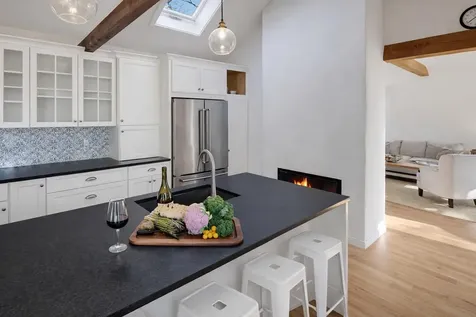 16 South Road Chilmark MA 02535