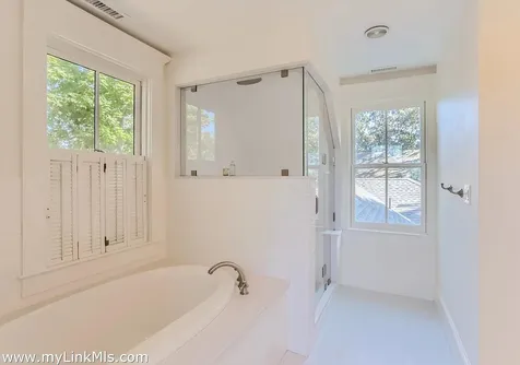 16 South Road Chilmark MA 02535