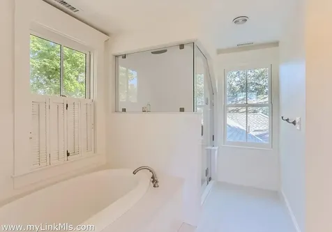 16 South Road Chilmark MA 02535